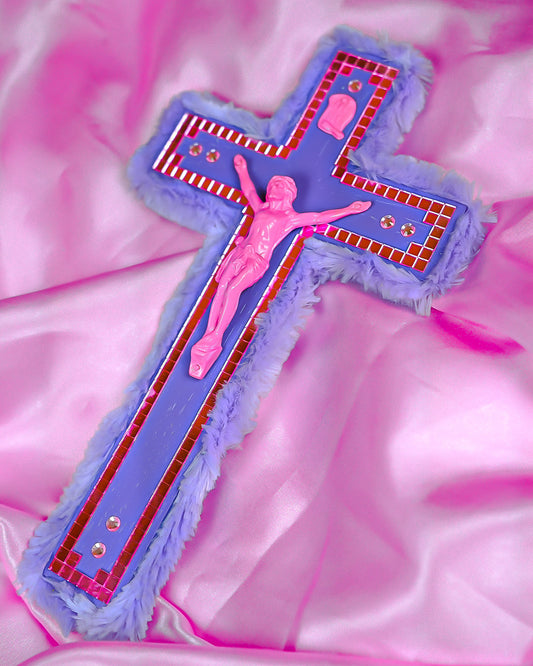 Crucifix Rose/Violet Fourrure et Facette God is Queer