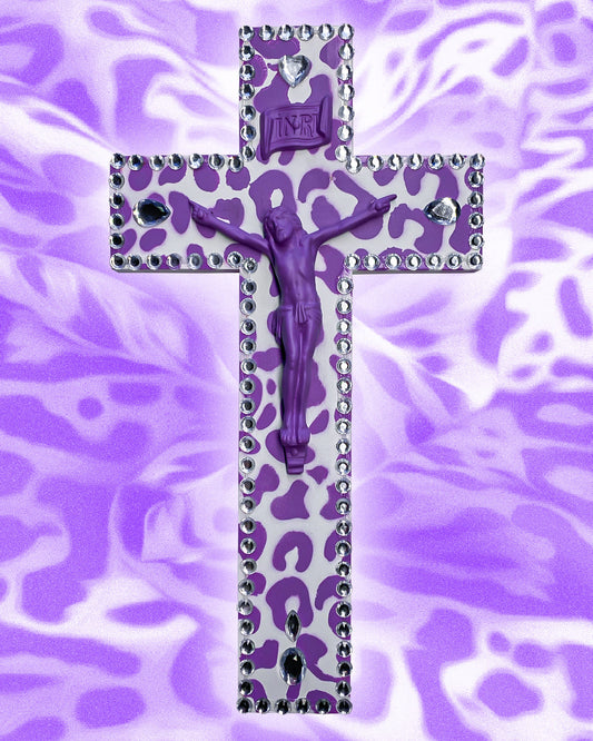 Crucifix Violet/Blanc Motif Léopard God is Queer