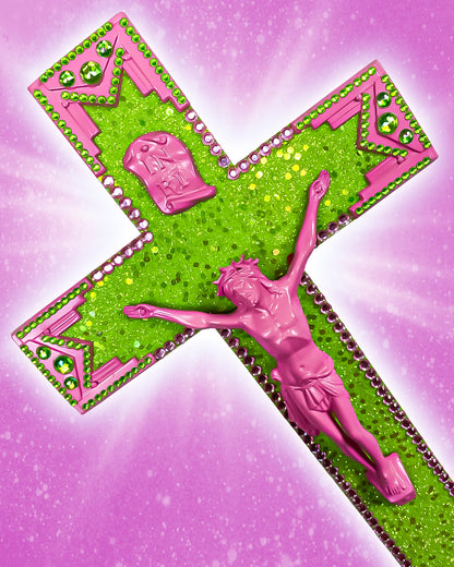 Crucifix Art Déco Rose et Vert God is Queer