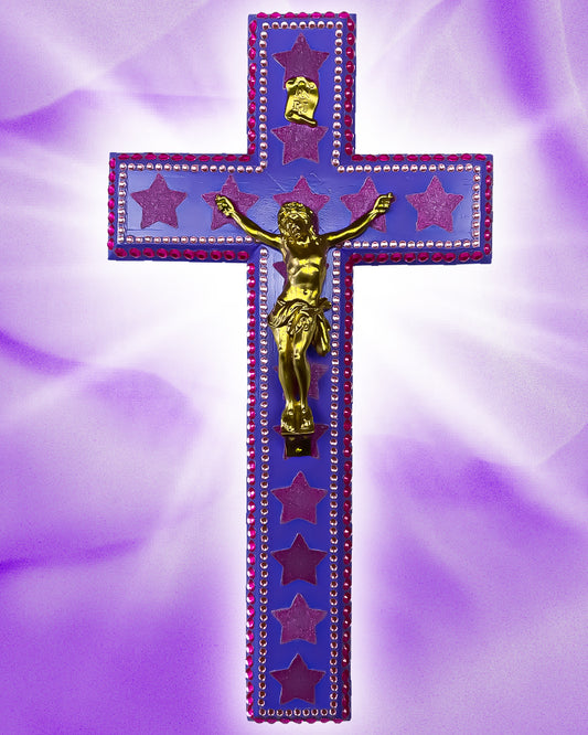Crucifix Étoiles Violettes Doré God is Queer