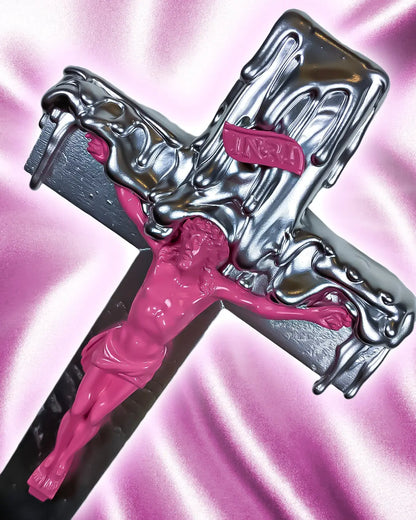 Crucifix Dégoulinant Chrome/Rose God is Queer