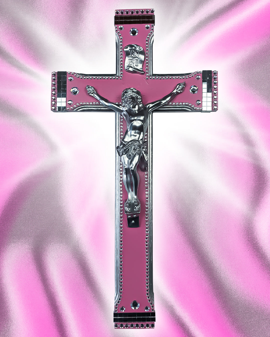 Crucifix Rose Argent Facettes God is Queer