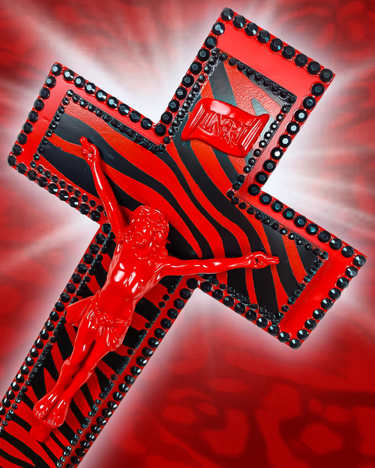 Crucifix Motif Zèbre Rouge et Noir God is Queer
