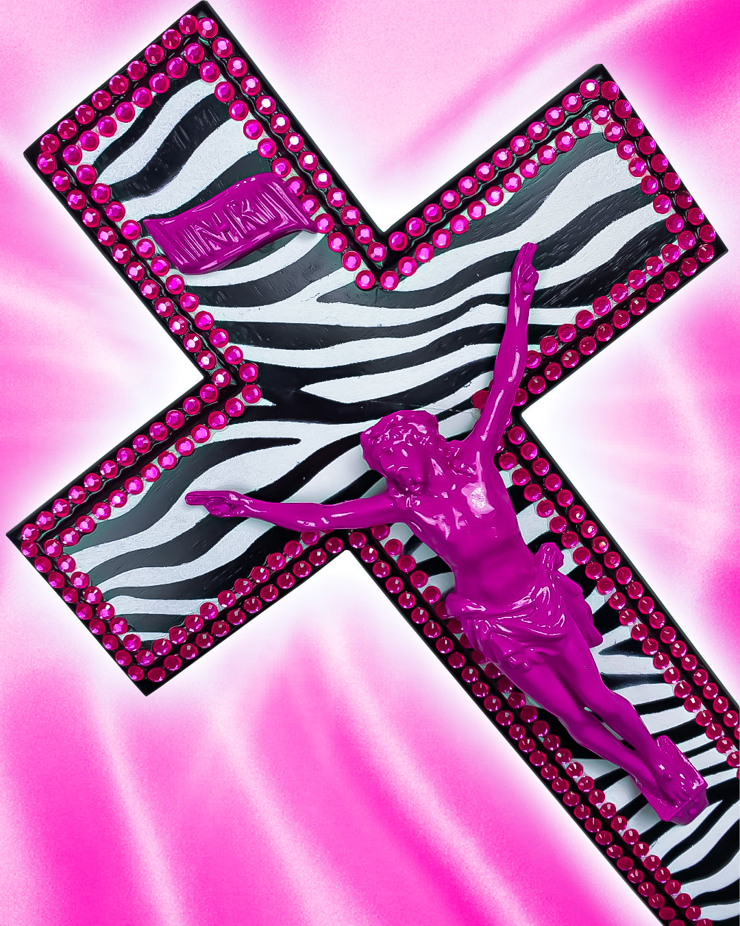 Crucifix Motif Zèbre N&B Violet God is Queer
